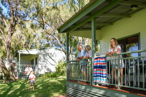 Mandalay Holiday Resort And Tourist Park - Tourism Brisbane 17