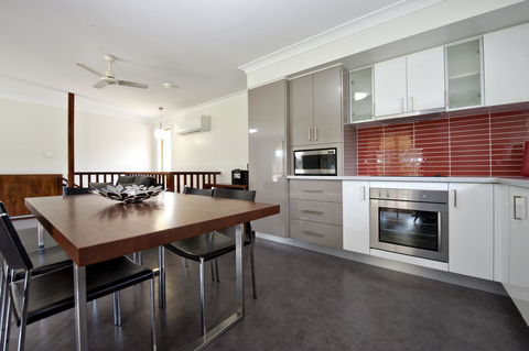 Mandalay Holiday Resort And Tourist Park - Tourism Brisbane 2