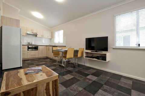 Mandalay Holiday Resort And Tourist Park - Tourism Brisbane 25
