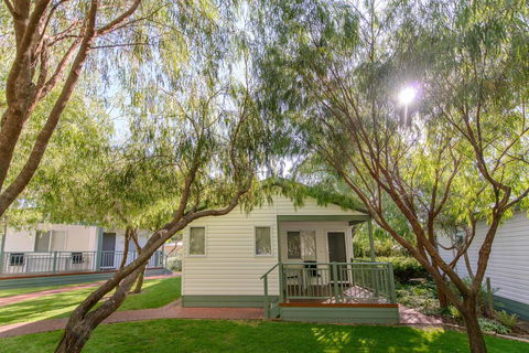 Mandalay Holiday Resort And Tourist Park - Tourism Brisbane 30