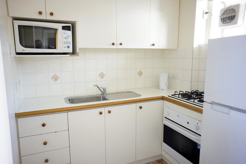 Studio 302 With Ocean Views - Brisbane Tourism 17