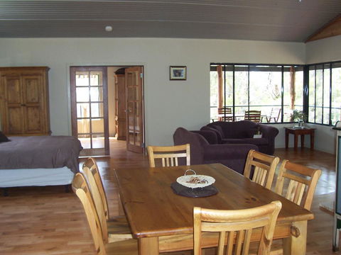 SilverSprings Spa Retreat Pet Friendly Cottages And Glampings - Tourism Brisbane 15