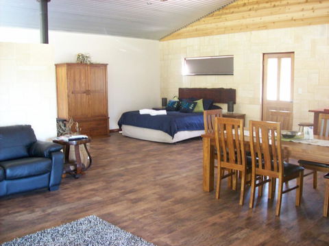 SilverSprings Spa Retreat Pet Friendly Cottages And Glampings - Tourism Brisbane 21