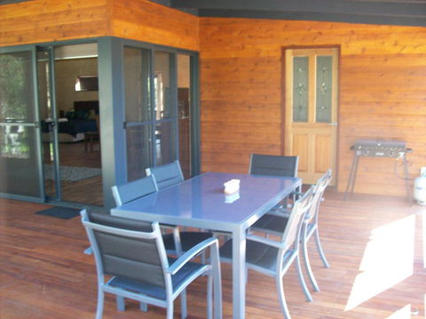 SilverSprings Spa Retreat Pet Friendly Cottages And Glampings - Tourism Brisbane 25