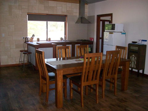 SilverSprings Spa Retreat Pet Friendly Cottages And Glampings - Tourism Brisbane 8