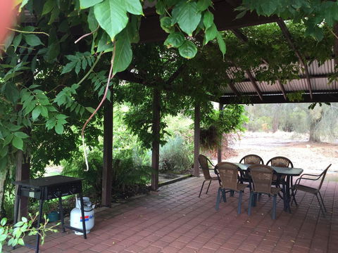 SilverSprings Spa Retreat Pet Friendly Cottages And Glampings - Tourism Brisbane 9