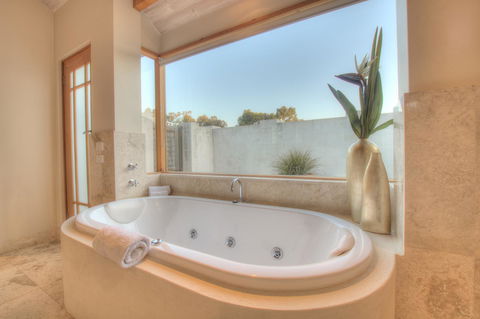 Moana Spa Villas - Prime Yallingup Location - Tourism Brisbane 6
