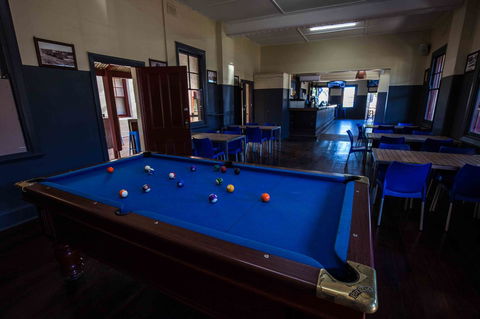 Beadon Bay Hotel - Tourism Brisbane 13