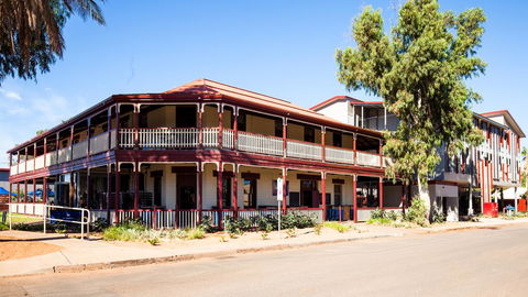 Beadon Bay Hotel - Tourism Brisbane 0