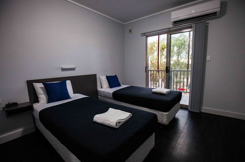 Beadon Bay Hotel - Tourism Brisbane 6