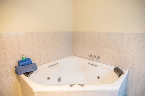 Queechy Motel - Brisbane Tourism 44