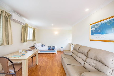 Queechy Motel - Brisbane Tourism 40