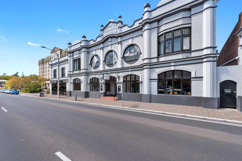 The Cornwall Boutique Hotel - Tourism Brisbane 0