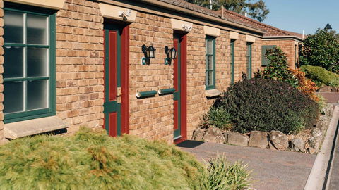 Country Club Villas - Tourism Brisbane 10