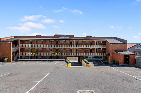 Coach House Launceston - Brisbane Tourism 1