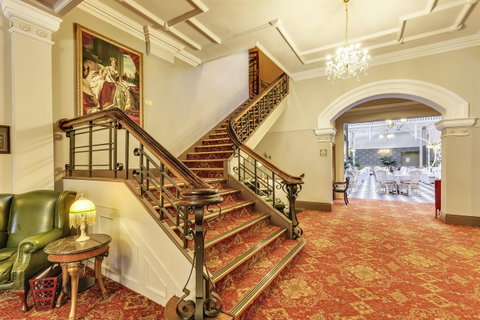 Hadley\'s Orient Hotel - Brisbane Tourism 11