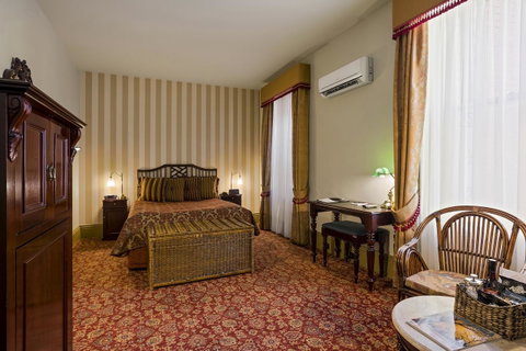 Hadley\'s Orient Hotel - Brisbane Tourism 31