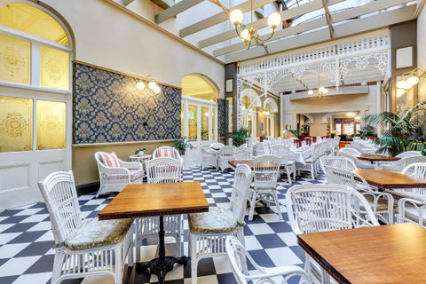 Hadley\'s Orient Hotel - Brisbane Tourism 1