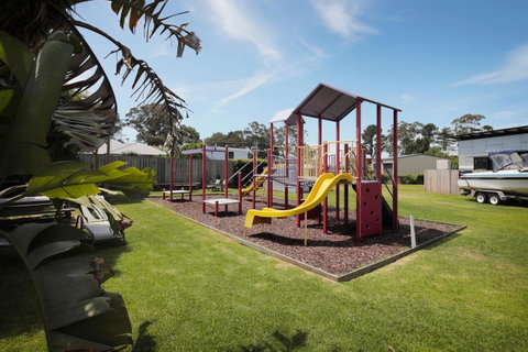 Georges Bay Apartments - Brisbane Tourism 42