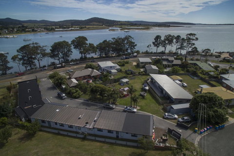 Georges Bay Apartments - Brisbane Tourism 25