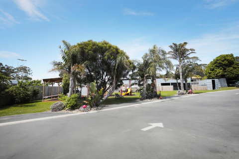 Georges Bay Apartments - Brisbane Tourism 43