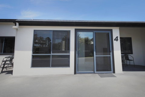 Georges Bay Apartments - Brisbane Tourism 35