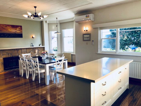 Riverbank Villa - Brisbane Tourism 4