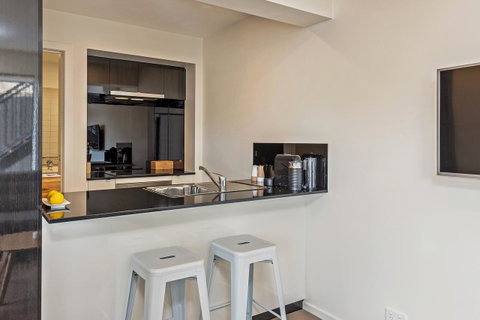 110 Hampden Apartments - Tourism Brisbane 5