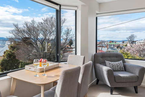 110 Hampden Apartments - Tourism Brisbane 4