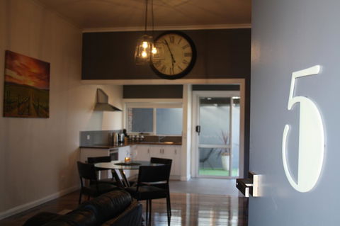 Apartment 5ive - Tourism Brisbane 9