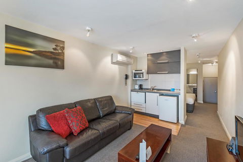 Mantra One Sandy Bay Road - Brisbane Tourism 30