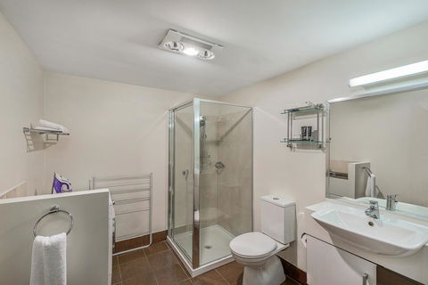 Mantra One Sandy Bay Road - Brisbane Tourism 22