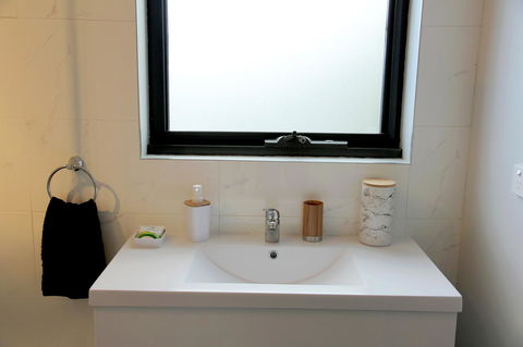 Kingston Beach-House Retreat - Tourism Brisbane 1