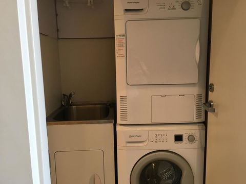 Hobart Inner City Apartment - Brisbane Tourism 12
