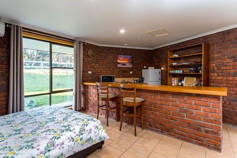 Acton Park Holiday Units - Brisbane Tourism 17