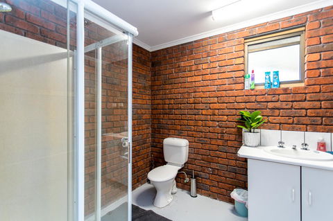 Acton Park Holiday Units - Brisbane Tourism 14