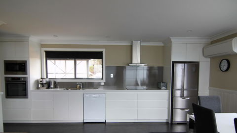 SEA EAGLE COTTAGE Amazing Views Of Bay Of Fires - Tourism Brisbane 7