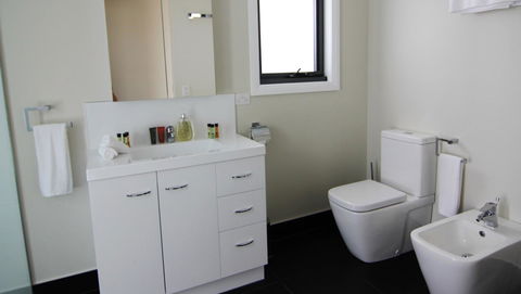 SEA EAGLE COTTAGE Amazing Views Of Bay Of Fires - Tourism Brisbane 28