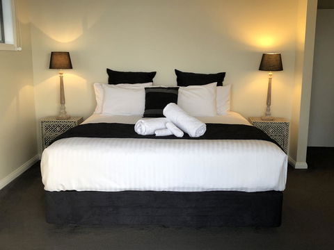 SEA EAGLE COTTAGE Amazing Views Of Bay Of Fires - Tourism Brisbane 4