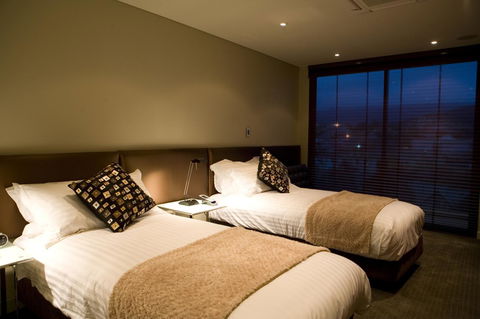 Lenna Of Hobart - Brisbane 4u 42