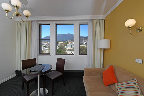 Lenna Of Hobart - Brisbane 4u 43