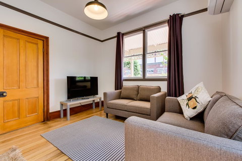 Rosehaven Cottage - Tourism Brisbane 10