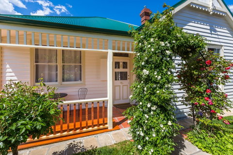 Rosehaven Cottage - Tourism Brisbane 17