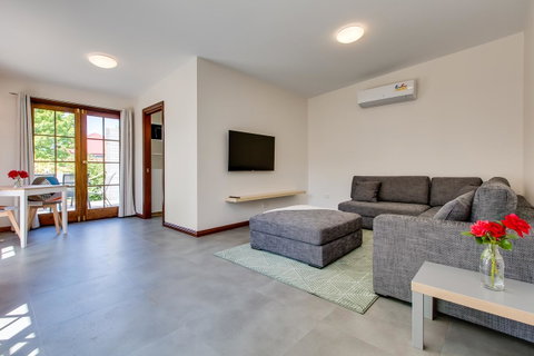 Rosehaven Cottage - Tourism Brisbane 4