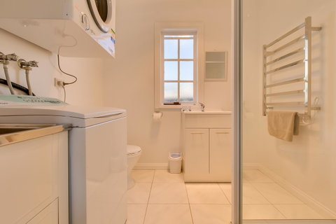 Rosehaven Cottage - Tourism Brisbane 15