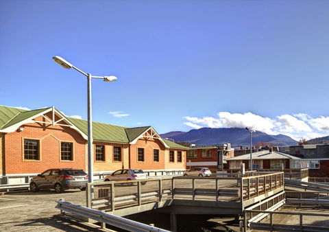 Mayfair Plaza Motel And Apartments - Brisbane Tourism 3