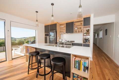 Beach House XIV - Brisbane Tourism 3