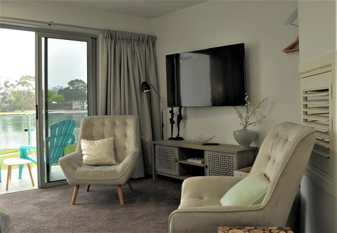 Ulverstone River Edge HolidayApartments - Tourism Brisbane 1