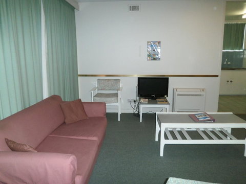 Parklane Motel - Tourism Brisbane 32