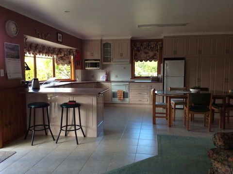 Our Cottage - Brisbane Tourism 8